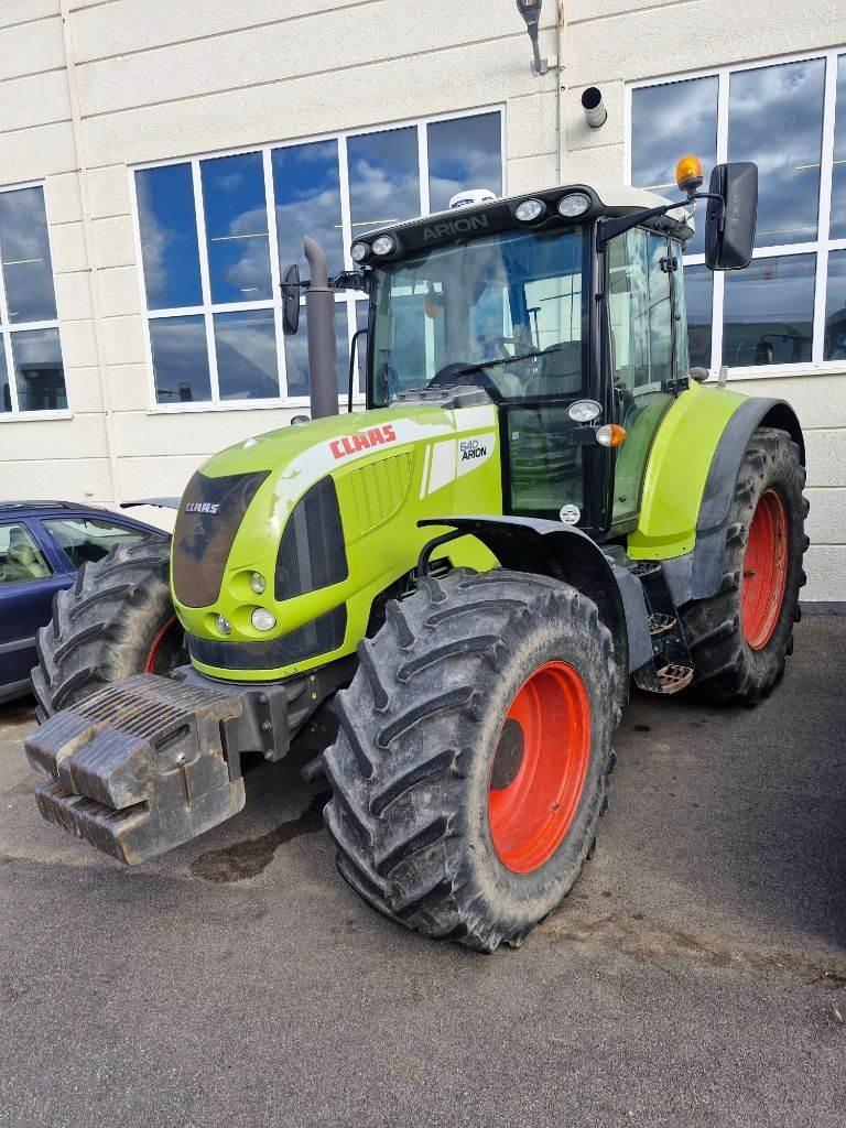 CLAAS Arion 640 Trattori