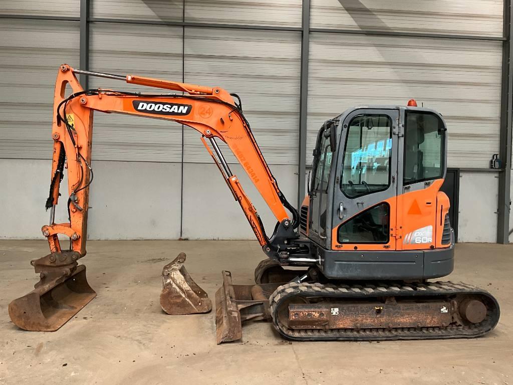 Doosan DX 60 R Miniescavatori
