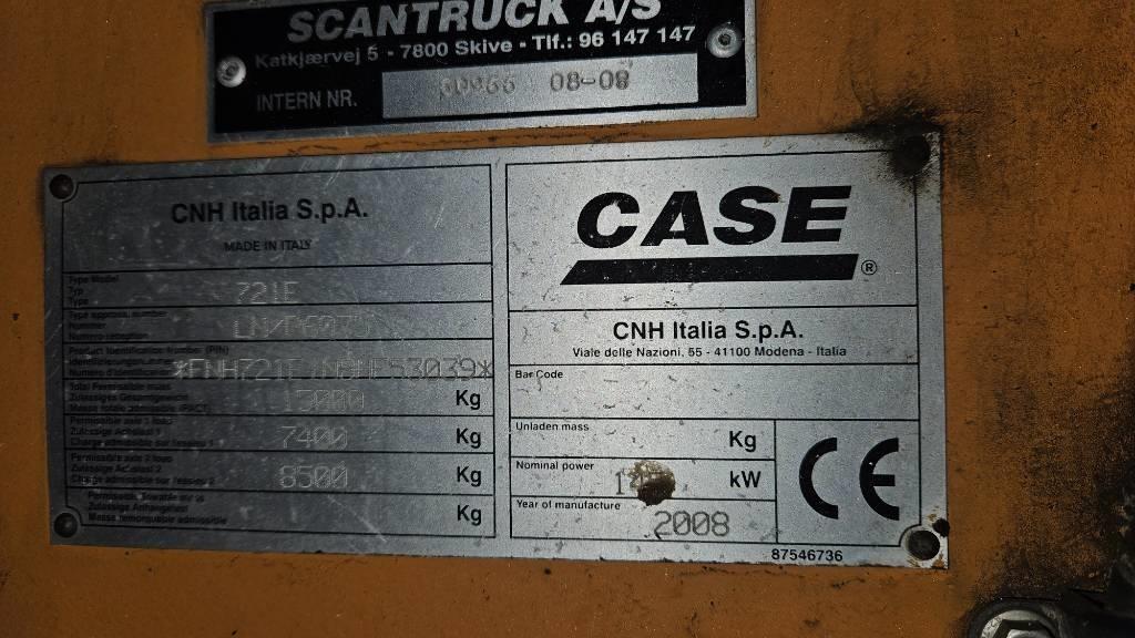 CASE 721 E Pale gommate