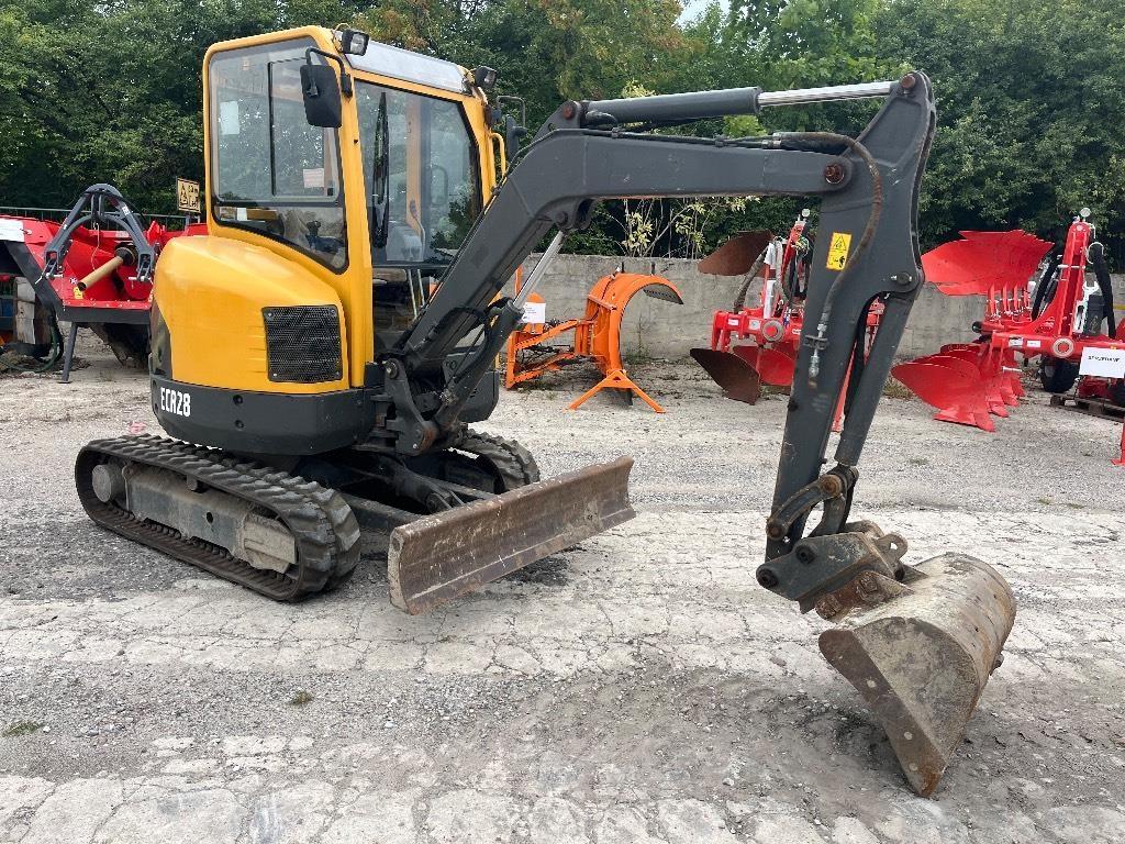 Volvo ECR 28 Minikoparki