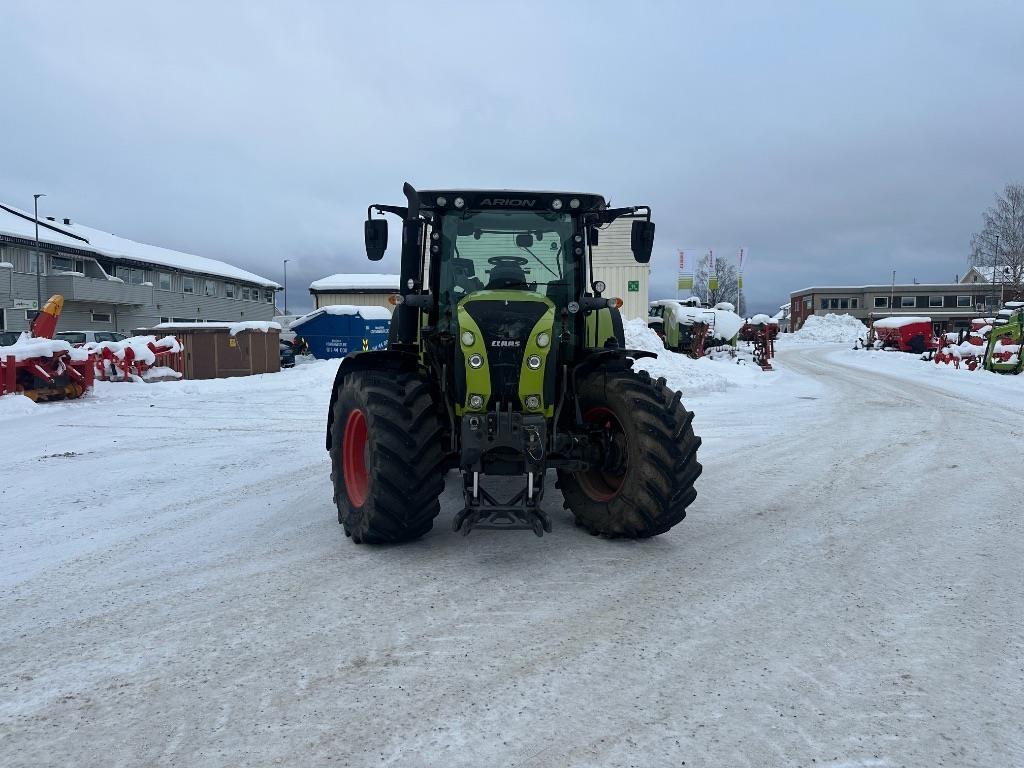 CLAAS Arion 550 Cmatic m/ FL 120 laster Traktoren