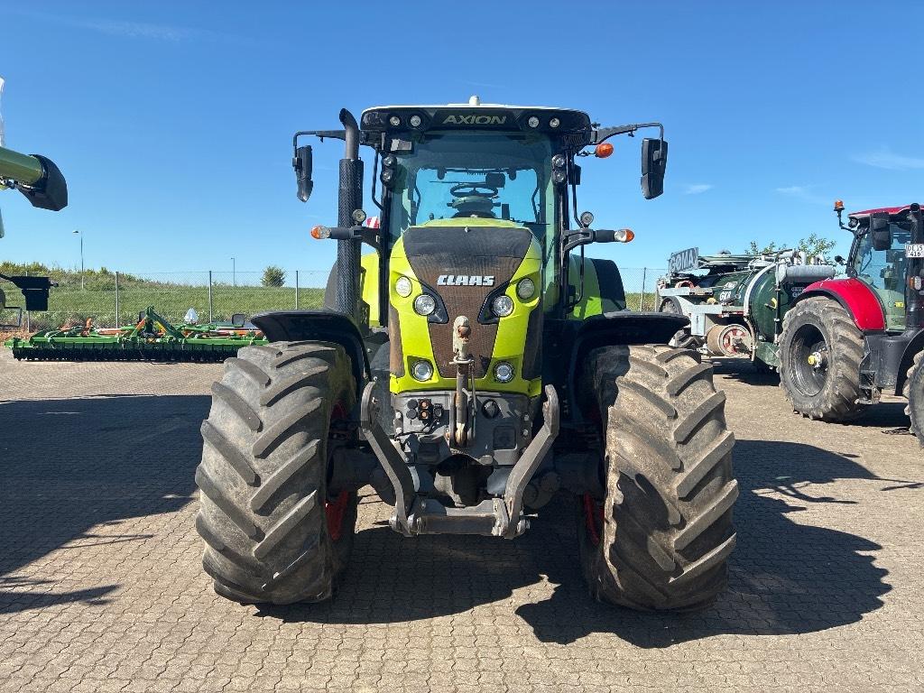 CLAAS AXION 830 CIS+ Trattori