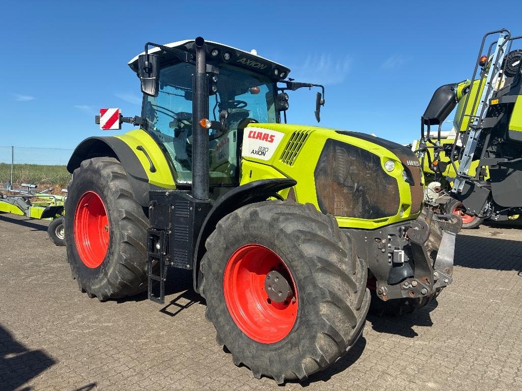 CLAAS AXION 830 CIS+ Trattori