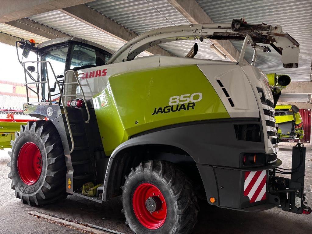 CLAAS Jaguar 850 Trince semoventi