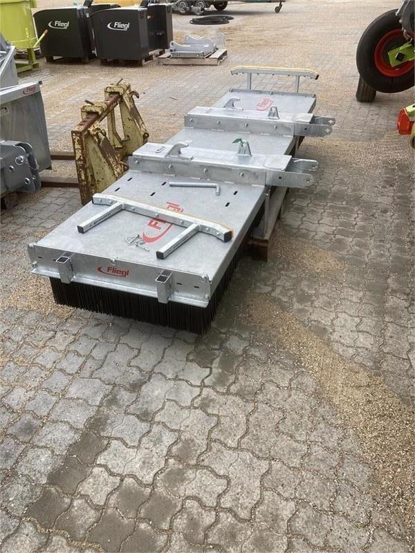 Fliegl Lion Sweeper 250 Sweepers
