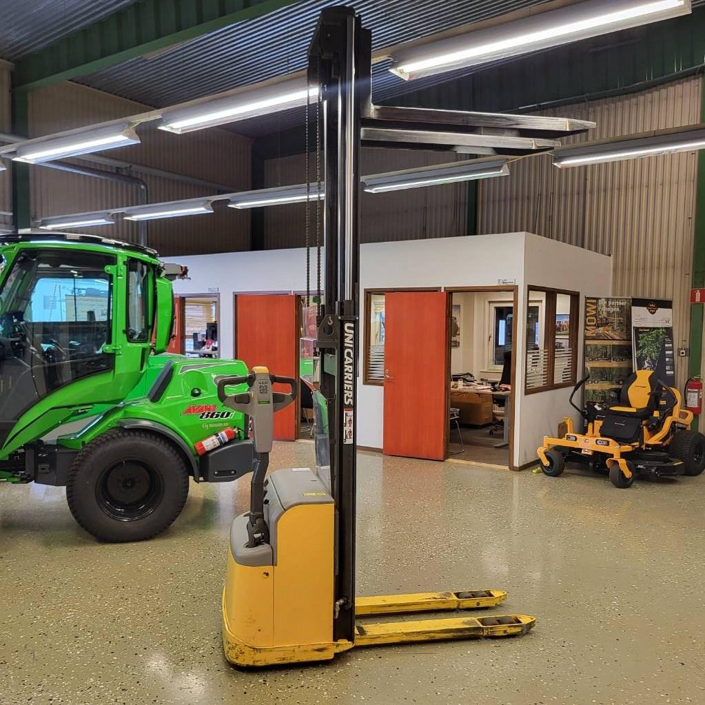 Atlet PS125 1250 kg 2690 mm HYR/KÖP Pedestrian stacker