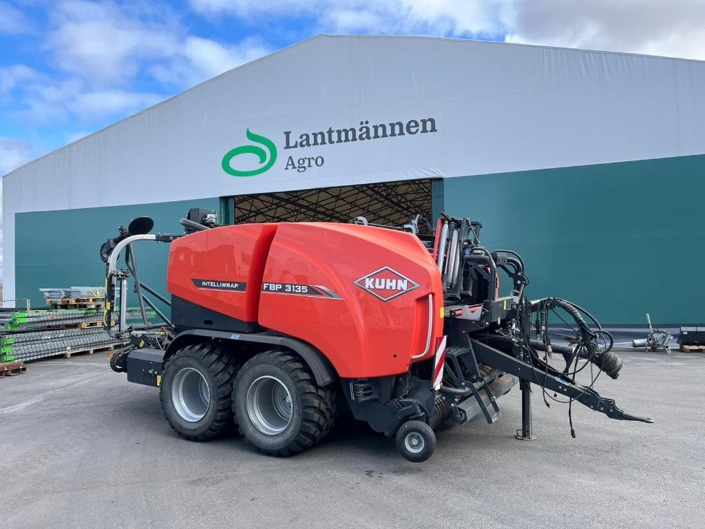 Kuhn FBP 3135 muovisidonnalla Round balers