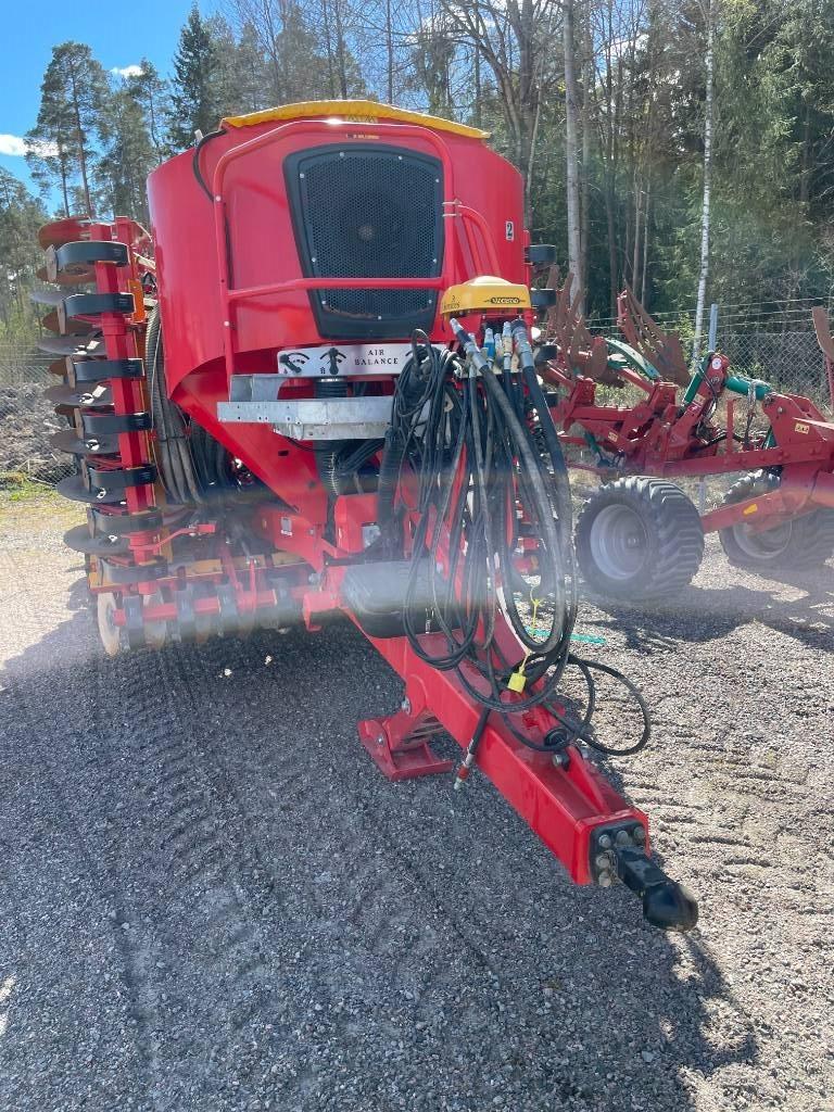 Väderstad Spirit 600C Combination drills