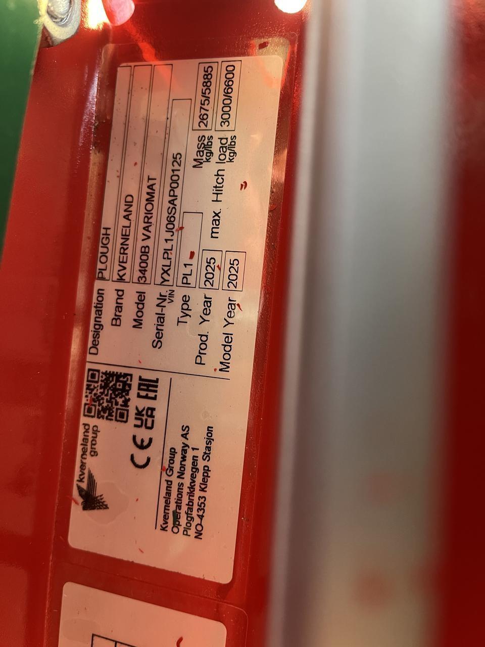 Kverneland 3400B Wentelploegen