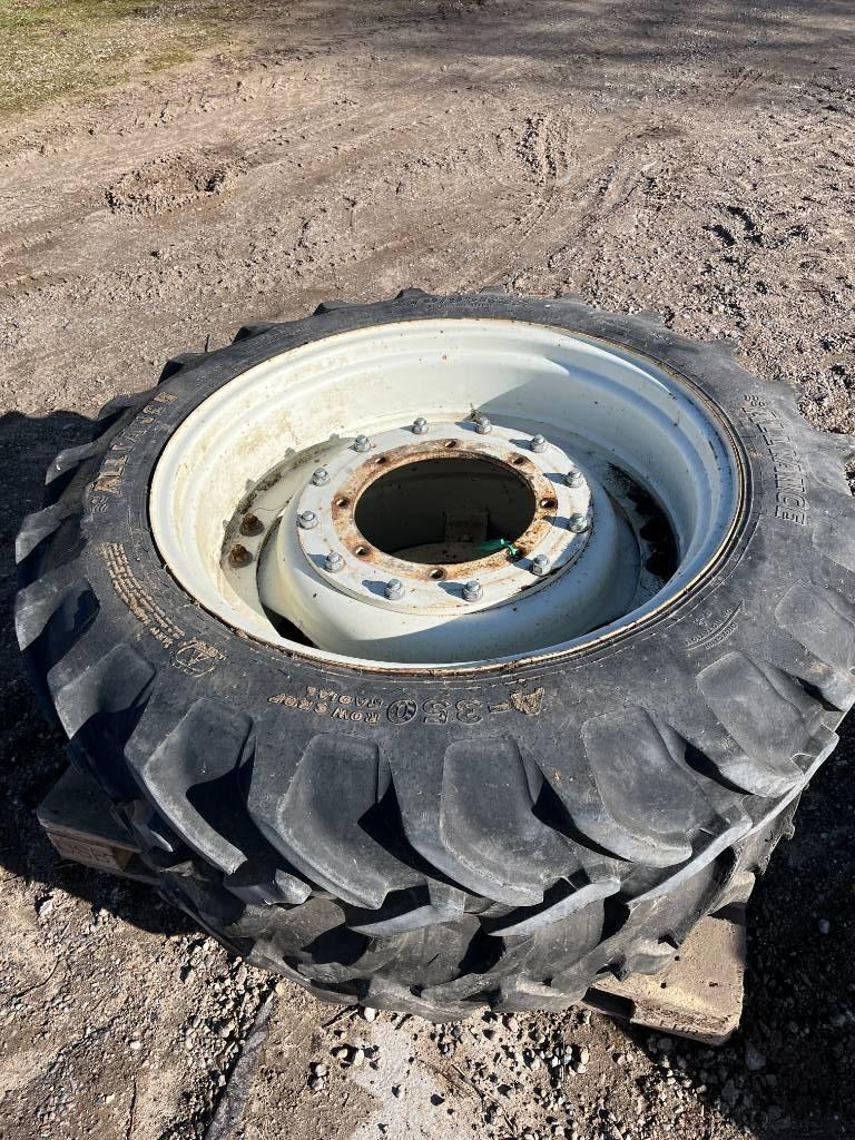 Alliance 300/95-46 & 270/95-32 Pneumatici, ruote e cerchioni
