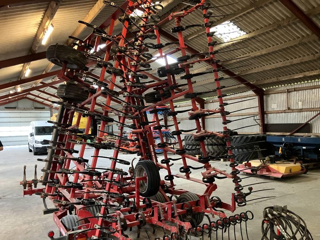 Doublet-Record Euro Dan Harrows