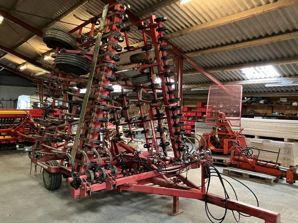 Doublet-Record Euro Dan Harrows