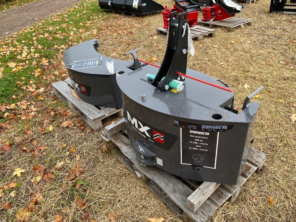 MX Frontvikt 900kg plus verktygslåda Frontvikter