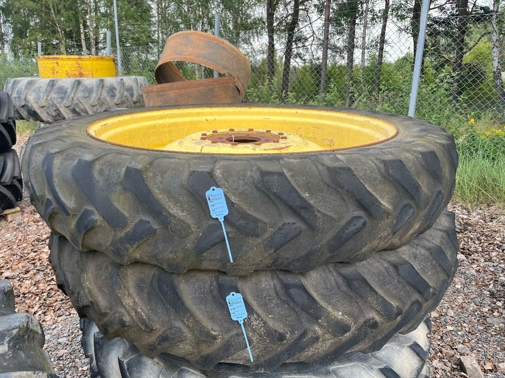  Begagnade radodlingshjul 12.4 R46 Tyres, wheels and rims