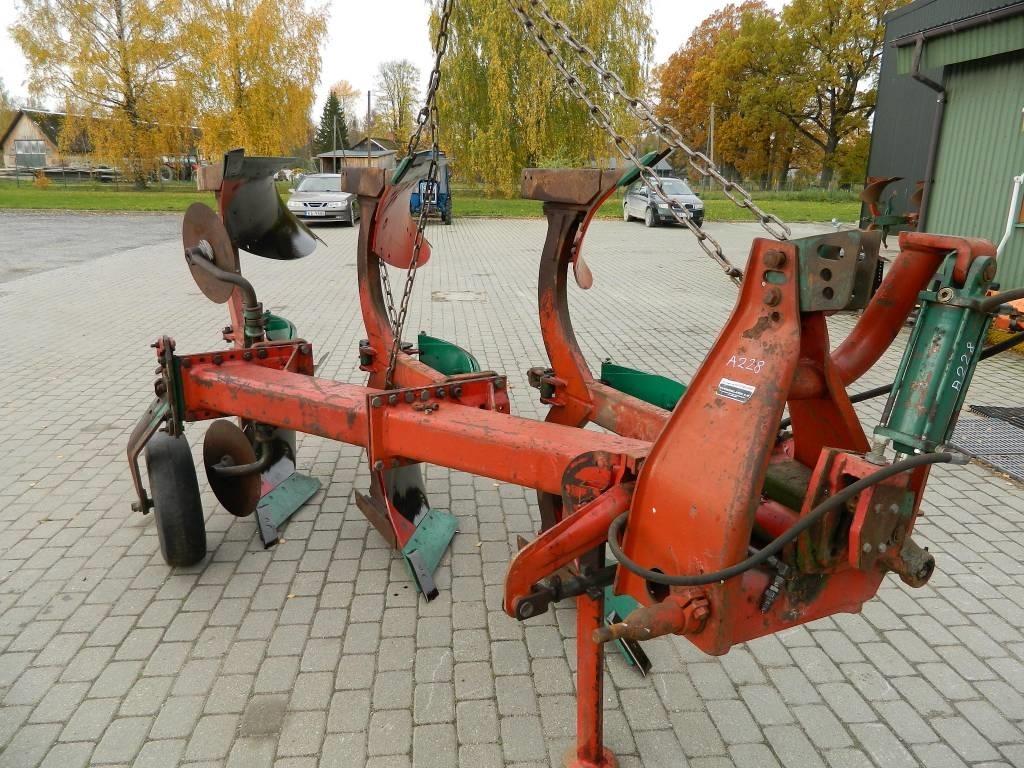 Kverneland 3 Maiņvērsējarkli