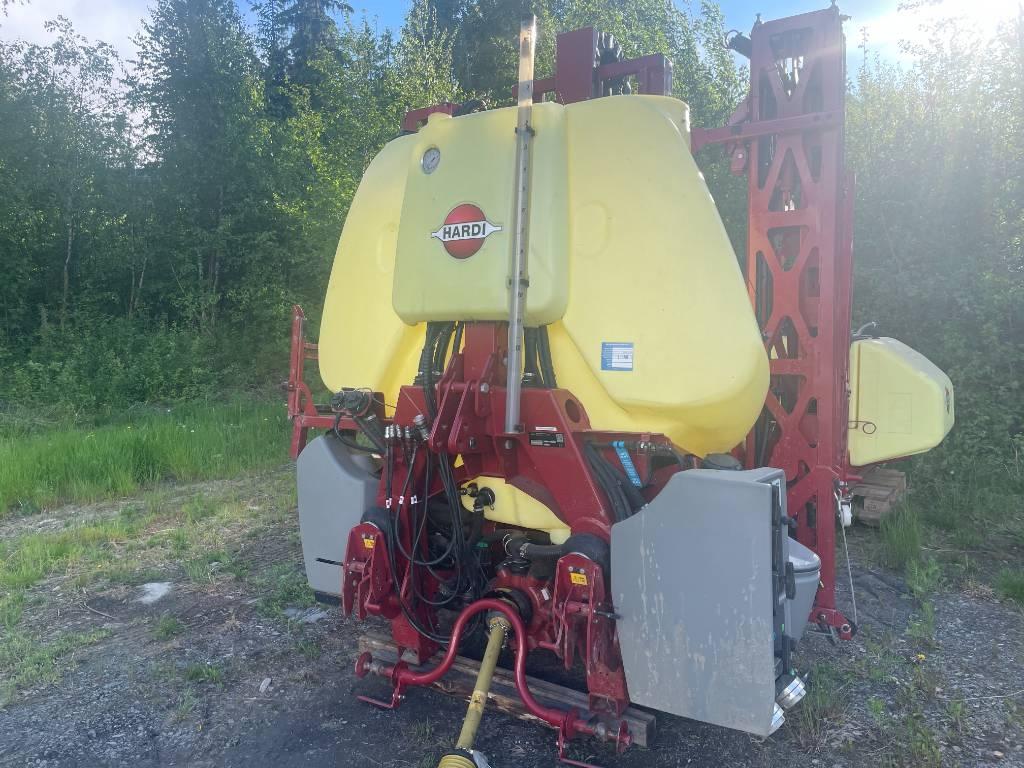 Hardi Mega 12 Irroratori montati