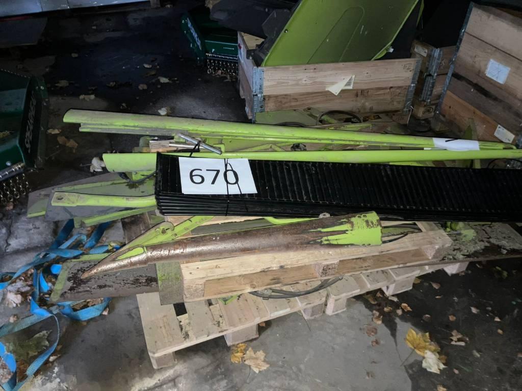 CLAAS Lexion 670 Mietitrebbiatrici