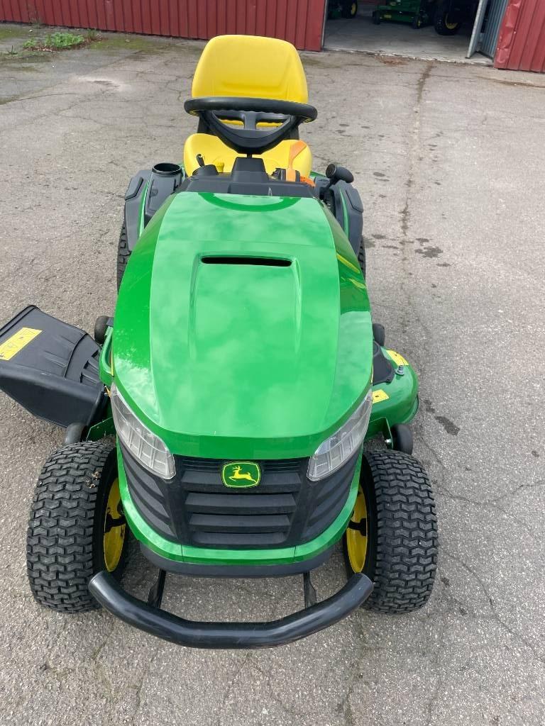 John Deere X 167 Åkgräsklippare