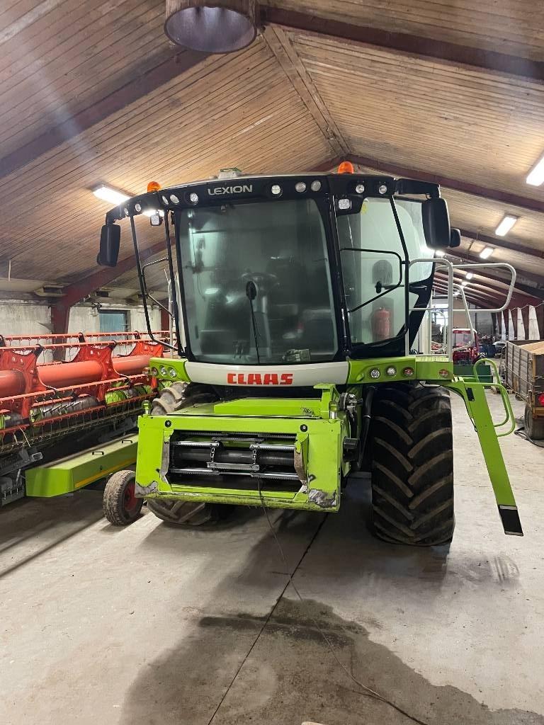 CLAAS Lexion 760 Mietitrebbiatrici