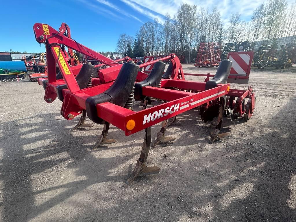 Horsch Terrano 3 FX Cultivators