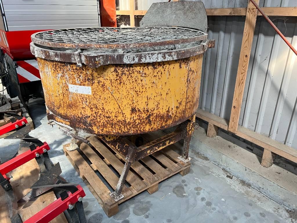 Ukurant Betonblander Impianti di betonaggio
