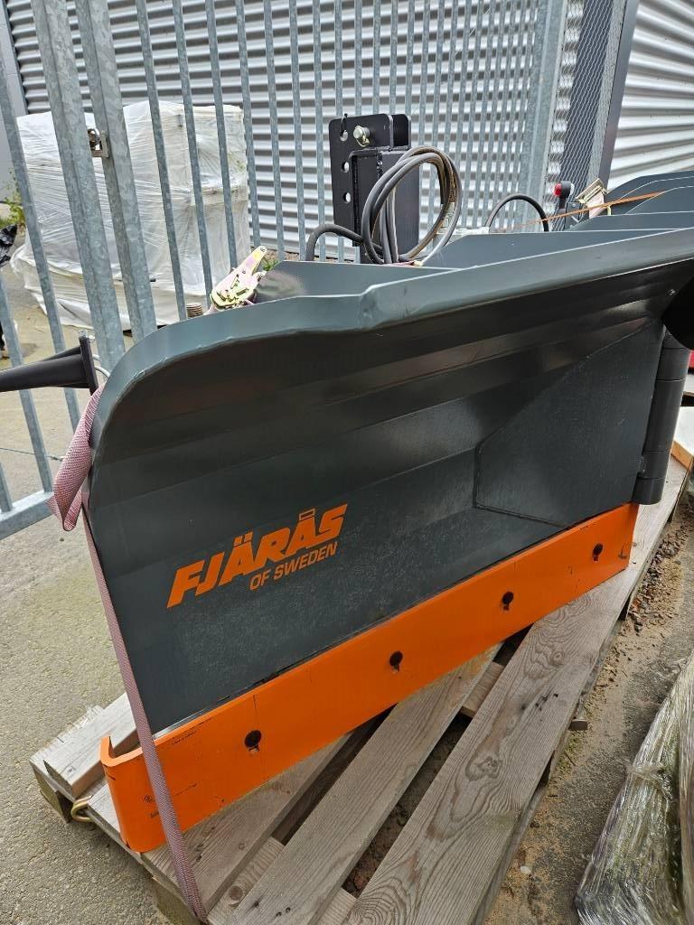 Fjärås VP 245 Snöplogar
