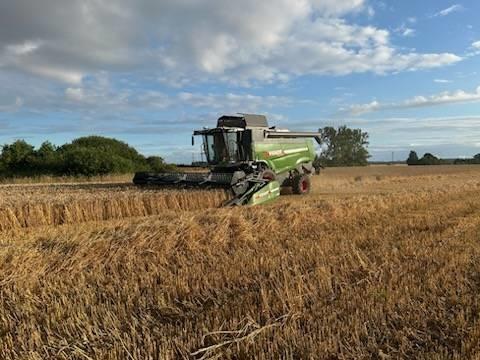 Fendt 6335 C Combine harvesters