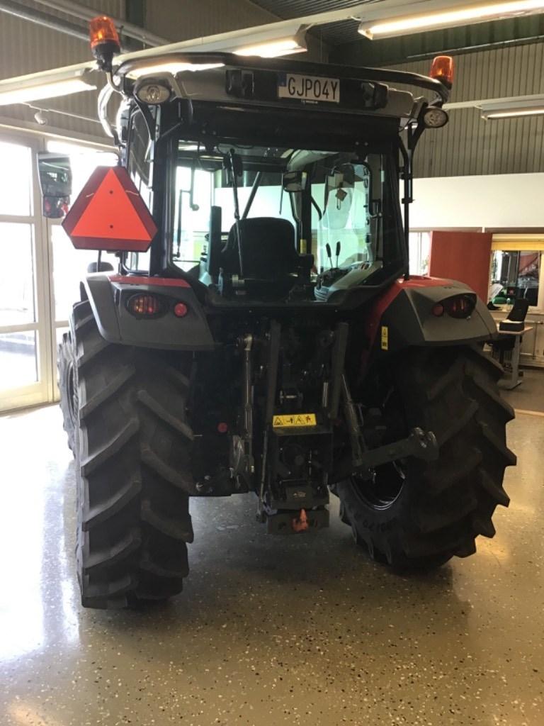 Massey Ferguson 4708 Tractors