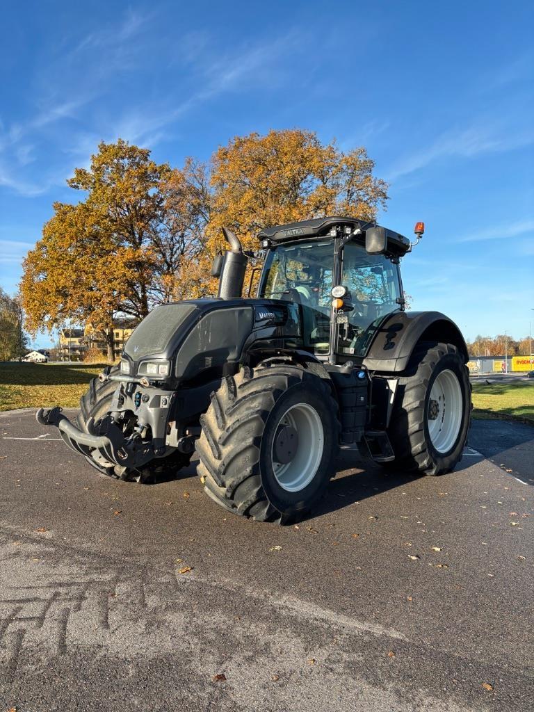 Valtra S 293 Tractors