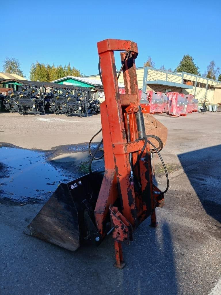 Farmi Trukki-takakuormaaja Weitere Lade- und Grabgeräte