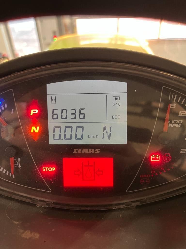 CLAAS Axion 830 Cmatic Trattori