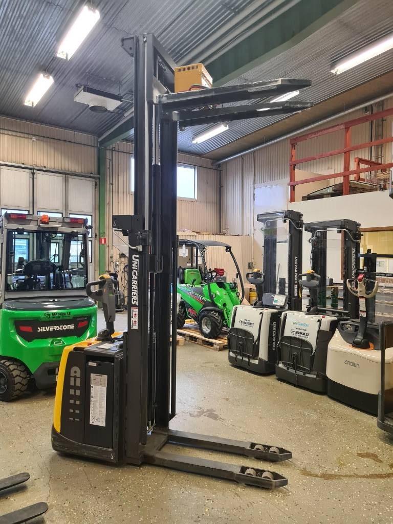 Atlet PSP160 1600 kg 2900 mm HYR-KÖP Pedestrian stacker