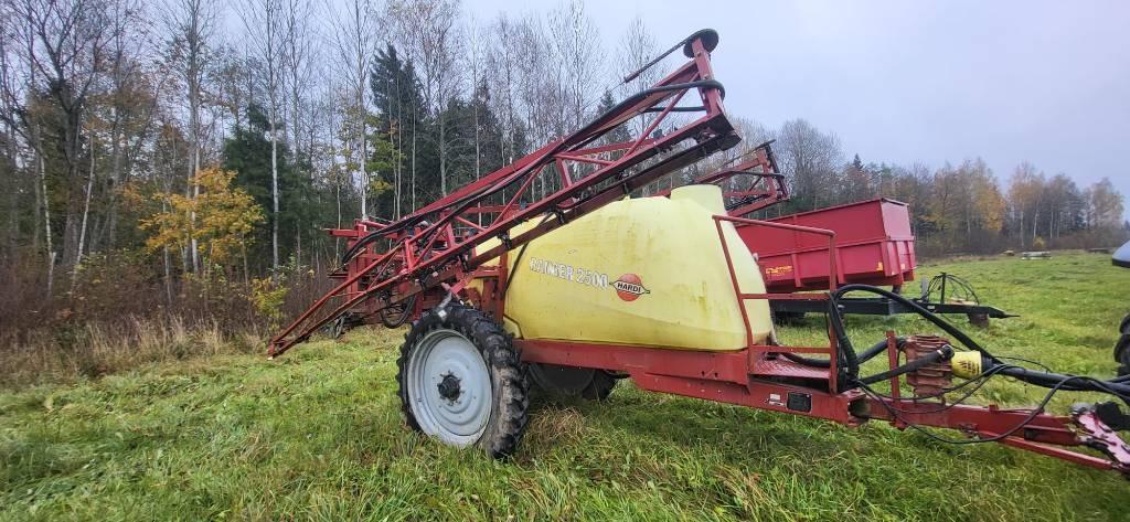 Hardi Ranger 2500 Anhängespritzen