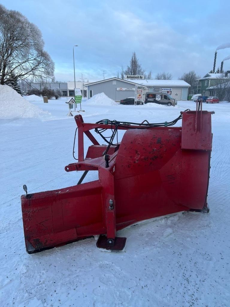  Huki Lumilinko Spazzaneve