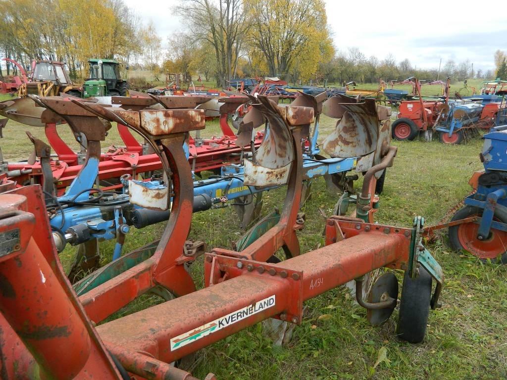 Kverneland 3 Maiņvērsējarkli