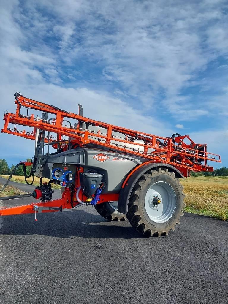 Kuhn Lexis 3000 Anhängespritzen