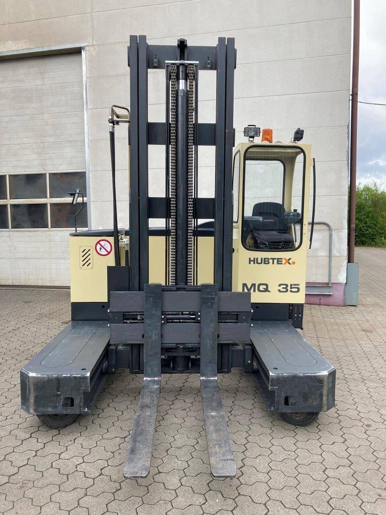 Hubtex MQ 35 Sideloaders