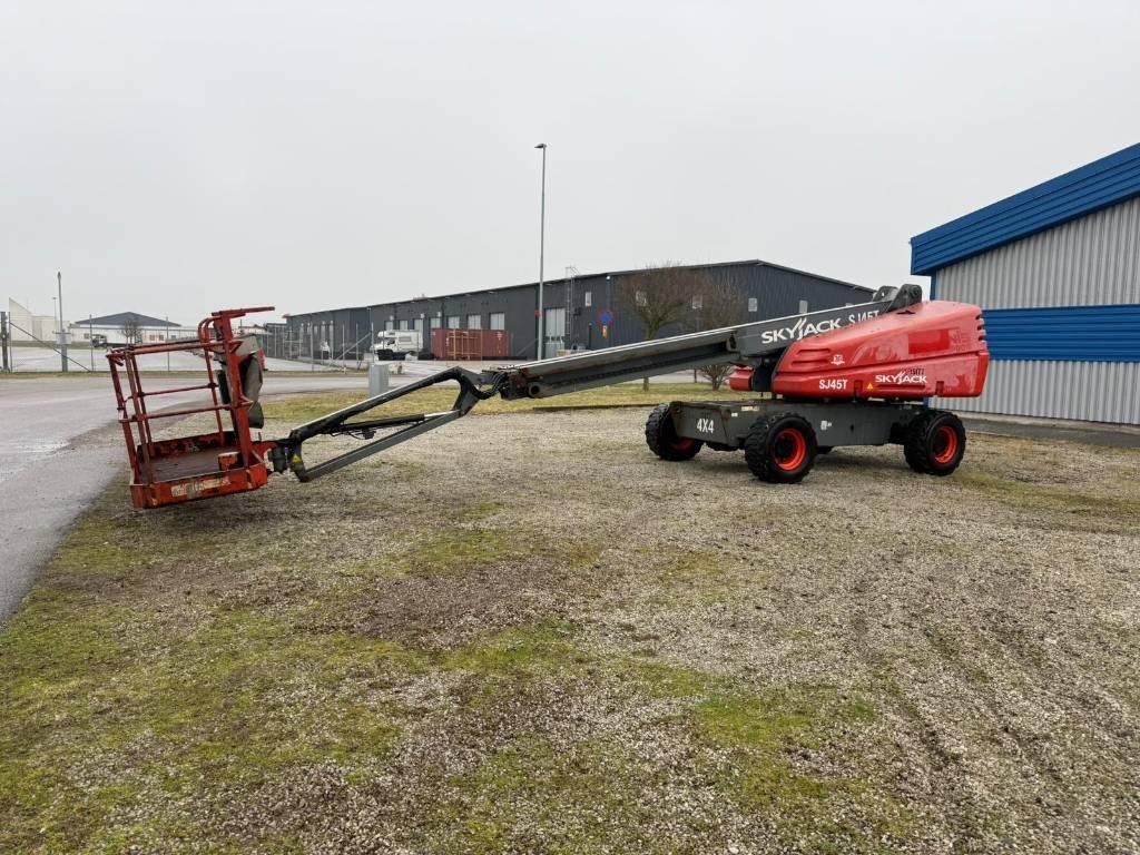 SkyJack SJ 45 T Teleskop bomliftar