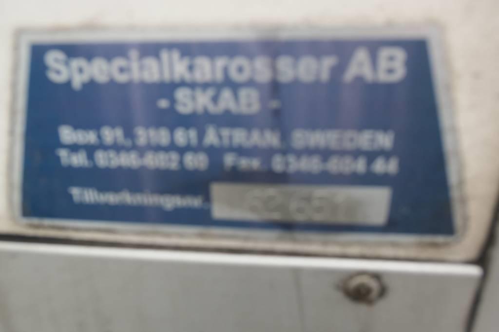 SKAB (Specialkarosser) Öppningsbar sida Transportskåp