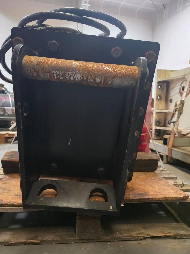 CMB SM80E Greifer