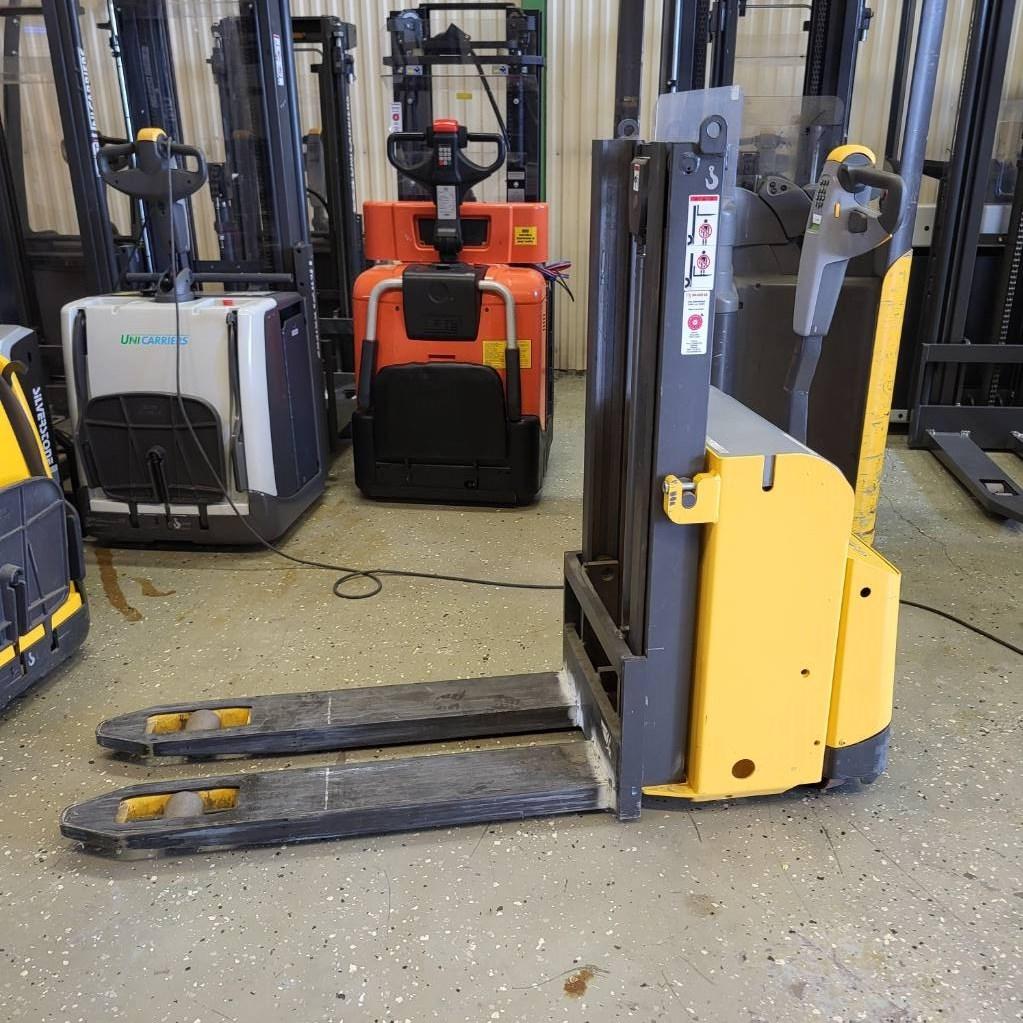 Atlet PSL125 2090mm 1250kg HYR-KÖP Pedestrian stacker