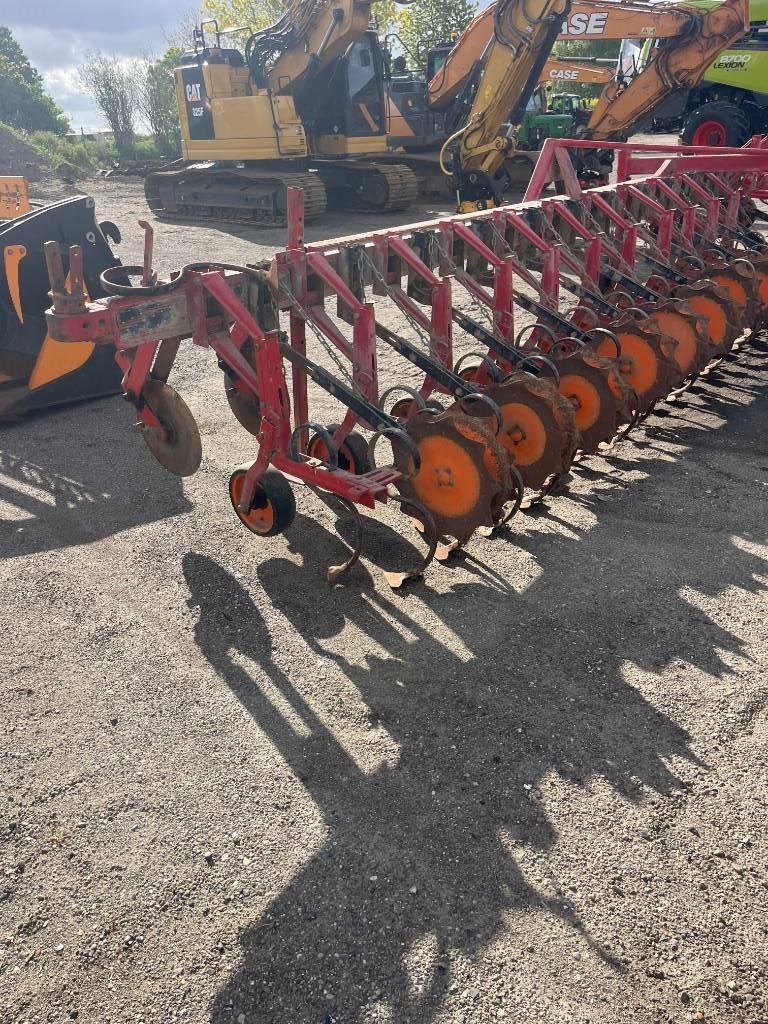 Kongskilde Kongskilde 12 rækket VBT Cultivadores para cultivos en hilera
