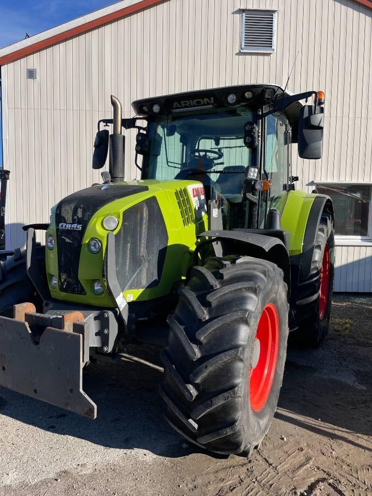 CLAAS Arion 550 CIS Trattori