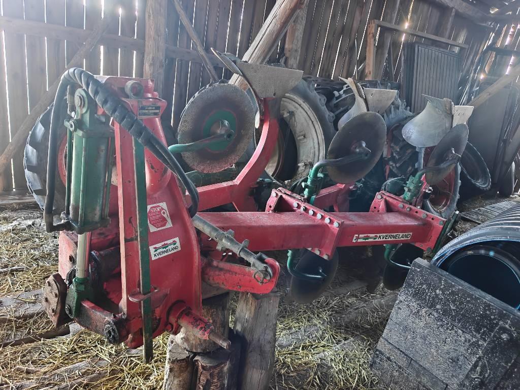 Kverneland 3 x14 paluuaura Reversible ploughs