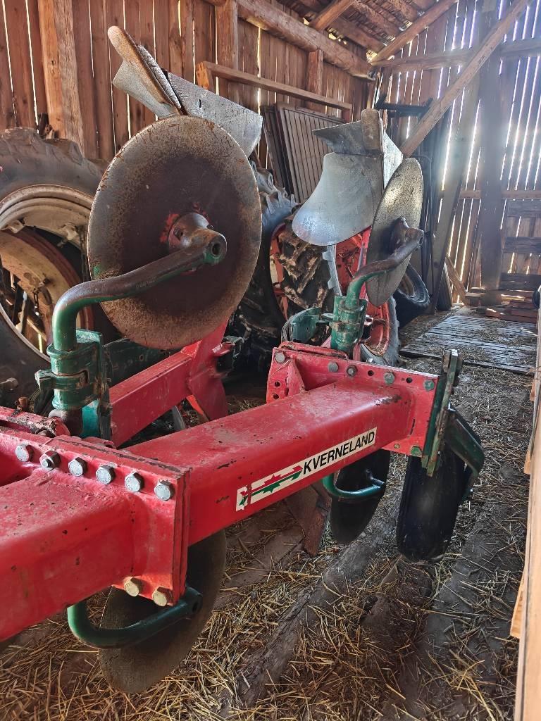 Kverneland 3 x14 paluuaura Reversible ploughs