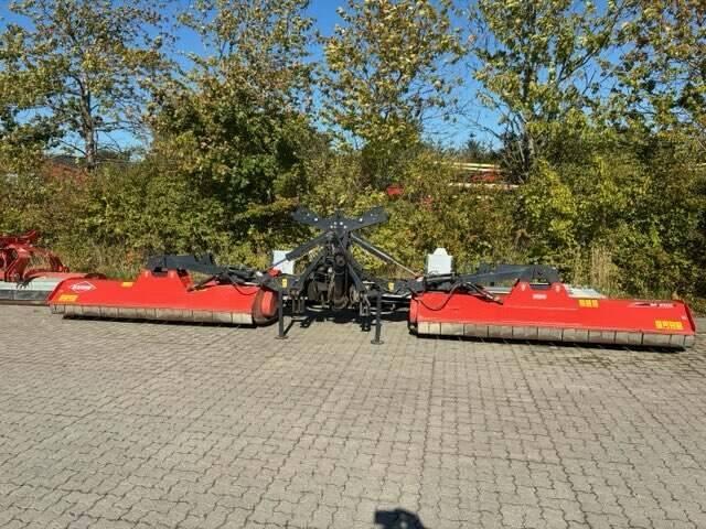 Kuhn BP8300 Mowers
