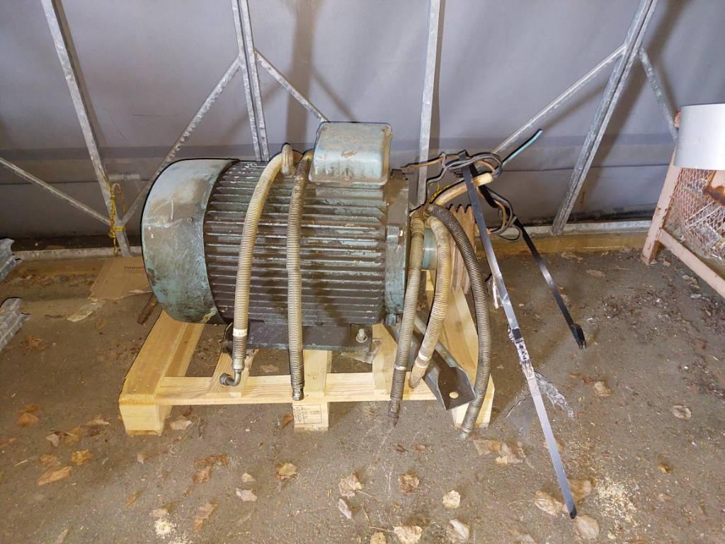 VEB KMER 180 L4 Agriculture - Others