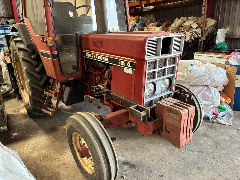 International 685 XL Trattori