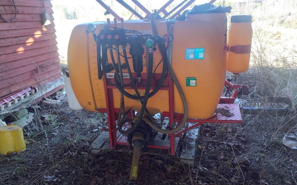 Junkkari NL 3/700 12m Mounted sprayers