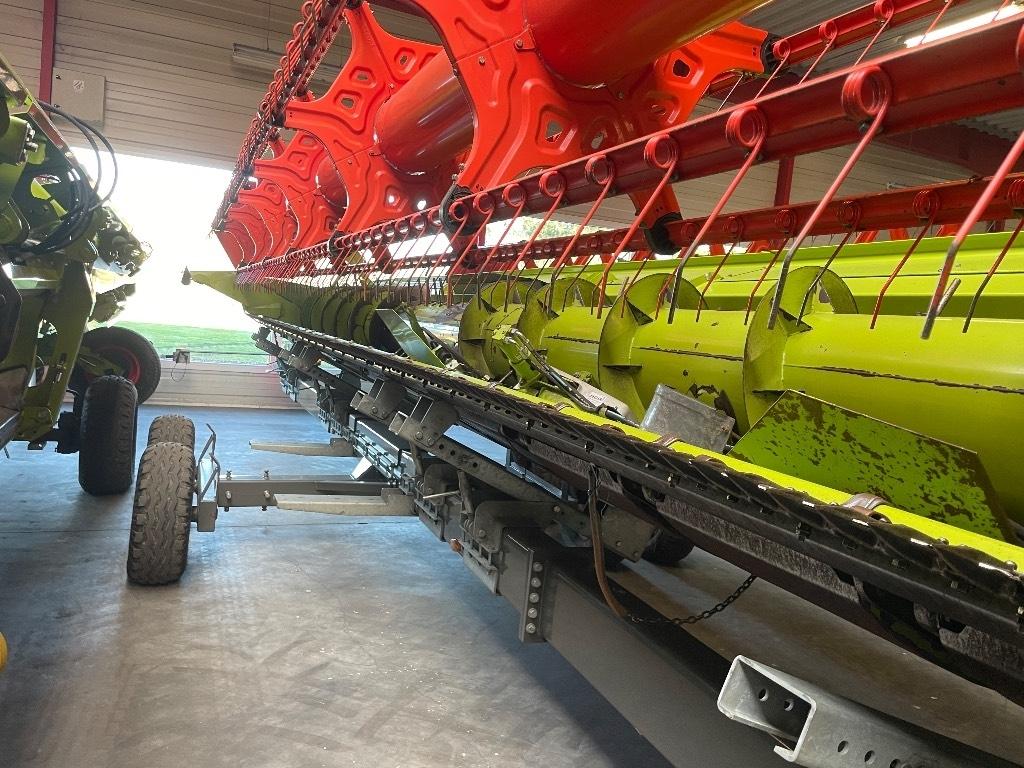 CLAAS Lexion 660 Mietitrebbiatrici